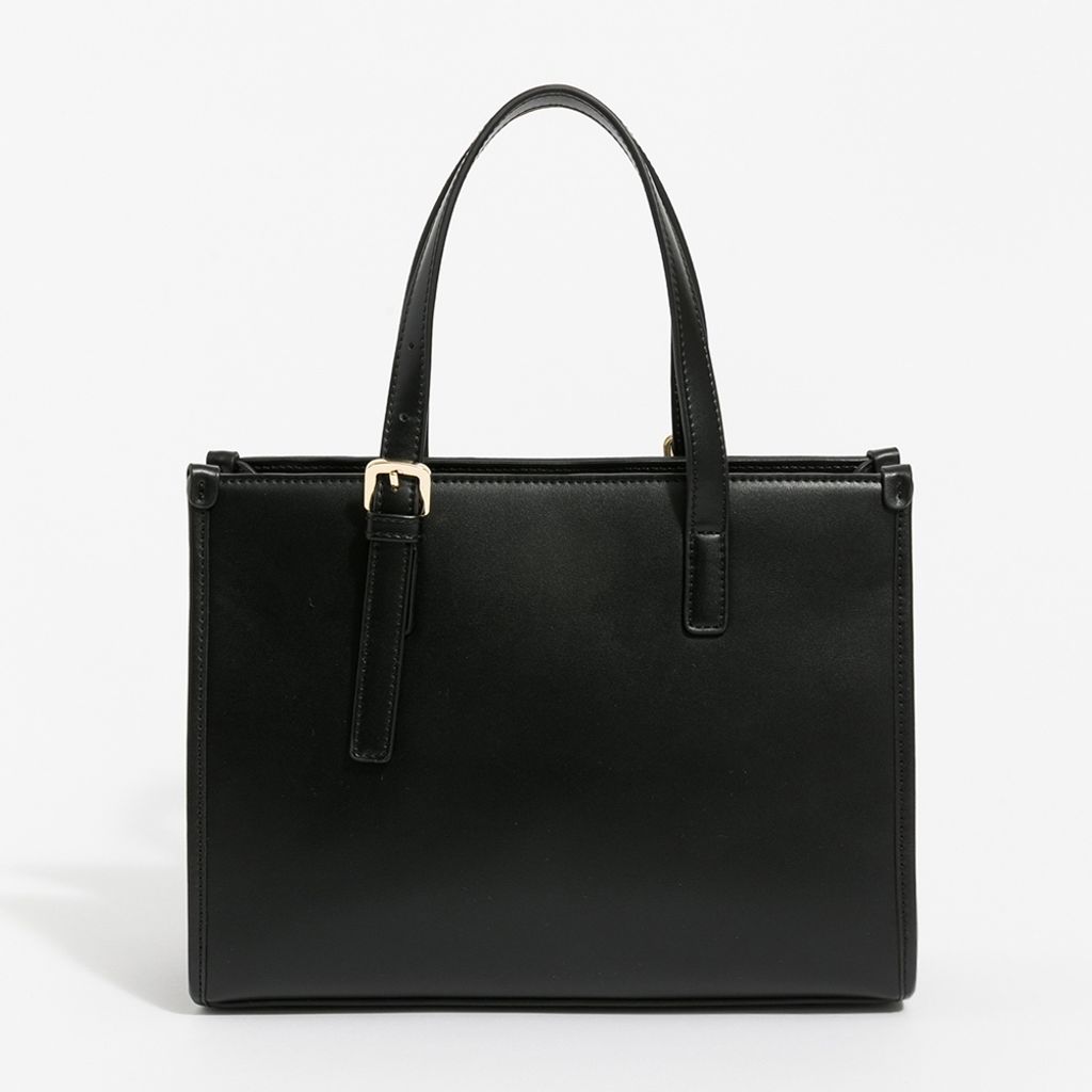 tw-11134207-81ztf-mj11lnij6scj3e