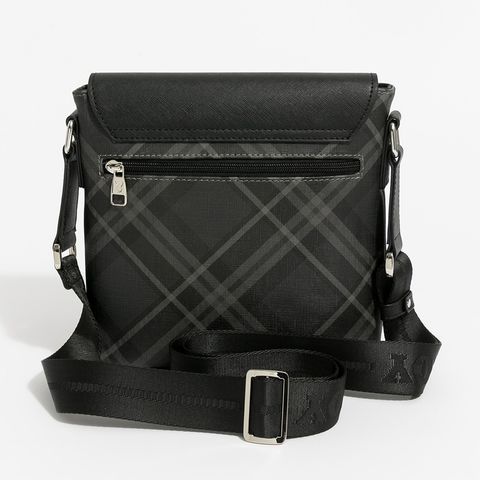 tw-11134207-81ztm-mj9ktr9xna4jcb