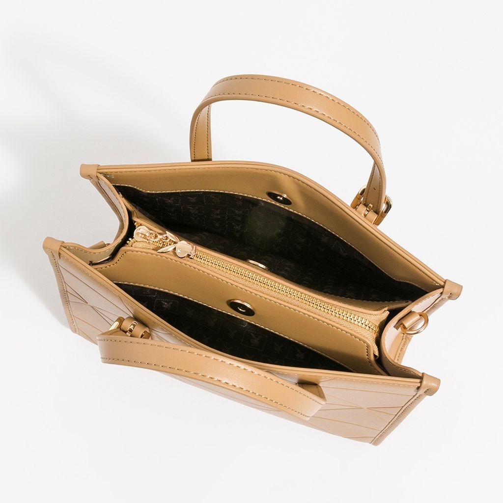 tw-11134207-81ztd-mj11j2gywzycb5