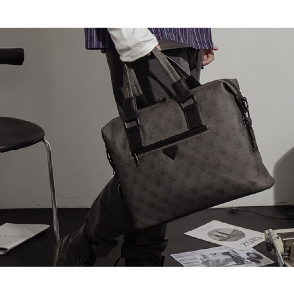 tw-11134207-81ztg-mev8yhoxk5522a