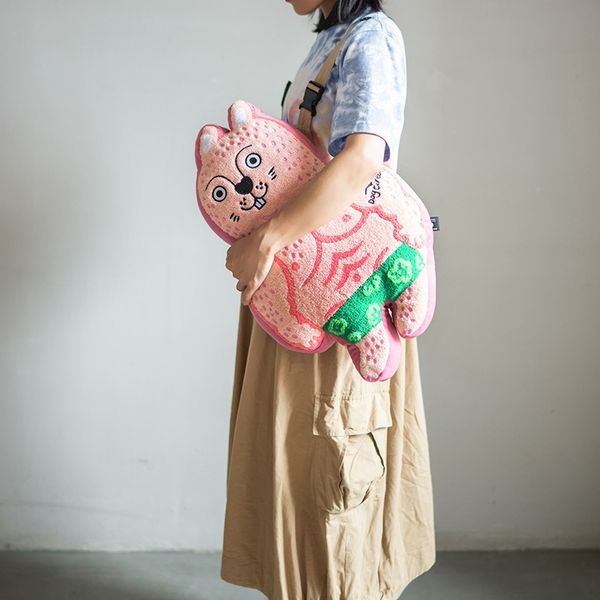 若愚工坊 粉紅肌肉猛男兔布偶 玩偶 肌肉兔 猛男兔 搞怪 粉紅兔 沙發抱枕 玩偶 靠墊 布偶 送禮｜嗨寶好選物