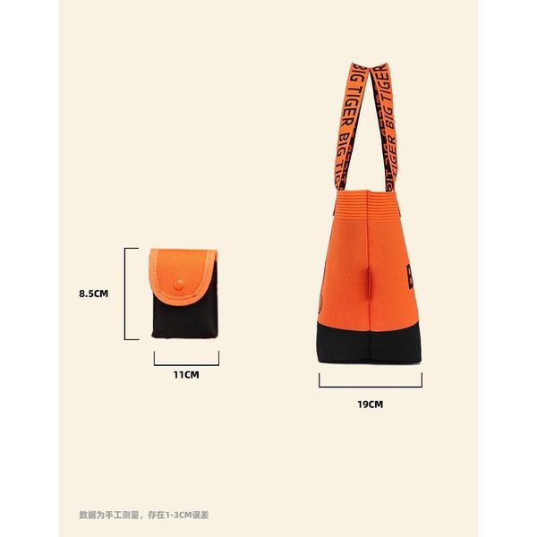 若愚工坊 粉紅肌肉猛男兔布偶 玩偶 肌肉兔 猛男兔 搞怪 粉紅兔 水桶包 托特包 單肩包 掛飾 蛇年｜嗨寶好選物