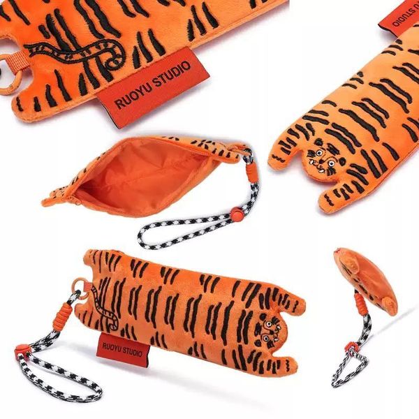 若愚工坊 粉紅肌肉猛男兔布偶 玩偶 肌肉兔 搞怪 粉紅兔 收納袋 鉛筆袋 筆袋 筆刷袋 化妝包