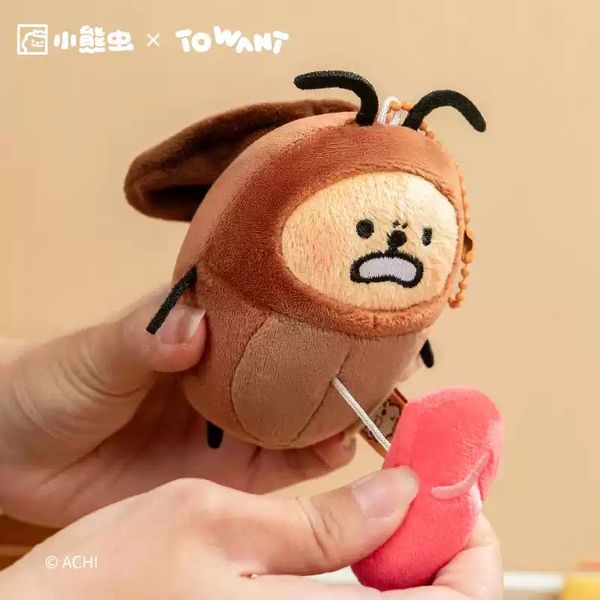  小熊蟲來囉 小熊蟲 拖鞋滅蟑掛件 翅膀可震動 公仔 娃娃 擺件 掛飾 手辦｜嗨寶好選物