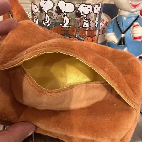 日本 Tom & Jerry 湯姆貓與傑利鼠 刺繡 收納包 短毛絨 手伴 公仔 擺件 扭蛋  開口包｜嗨寶好選物