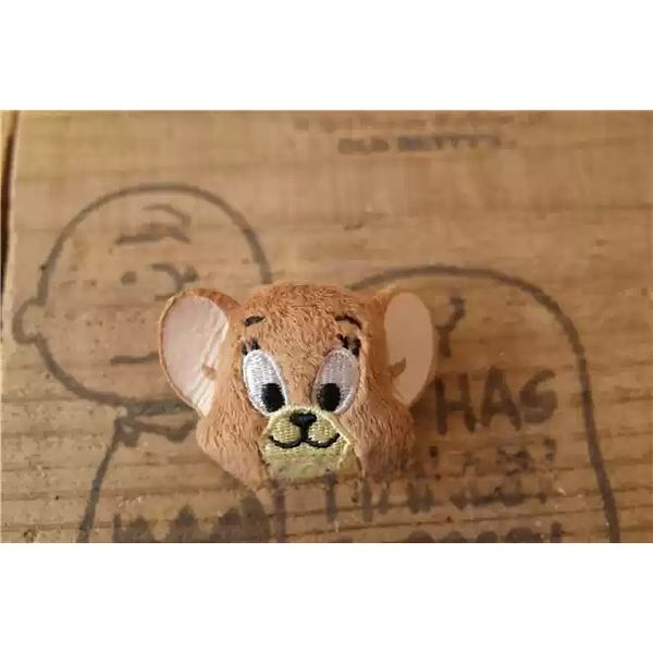 日本 Tom & Jerry 湯姆貓與傑利鼠 胸針 配飾 別針  手伴 公仔 擺件 扭蛋 收藏品｜嗨寶好選物