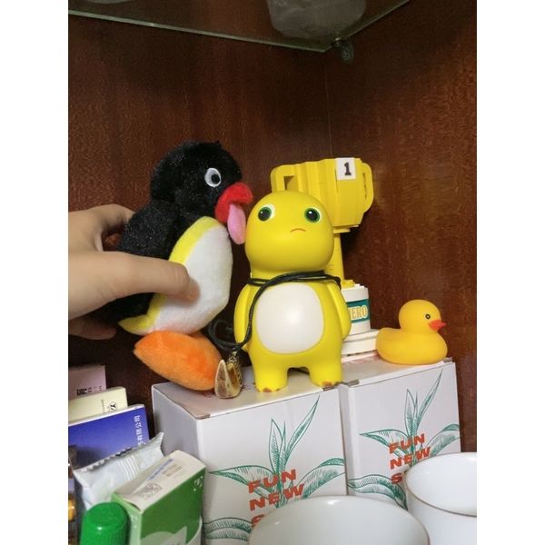 Pingu 企鵝家族 我的日常系列 吐舌企鵝 盲盒 手伴 公仔 擺件 扭蛋 收藏品｜嗨寶好選物