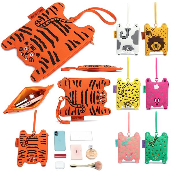 若愚工坊 粉紅肌肉猛男兔布偶 玩偶 肌肉兔 猛男兔 搞怪 粉紅兔 零錢包 鑰匙包 耳機包 掛飾｜嗨寶好選物