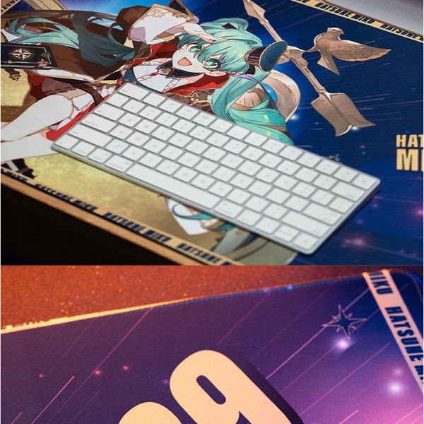 Miku 初音未來 次元大發現系列 大桌墊 大滑鼠墊 滑鼠墊 盲盒 手辦 潮玩 盒玩 公仔 收藏品｜嗨寶好選物