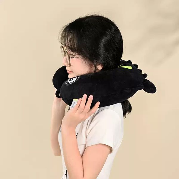 Disney 迪士尼 馴龍高手 沒牙 夜煞 旅行枕 U行枕 枕頭 盲盒 手伴 公仔 擺件 收藏品｜嗨寶好選物