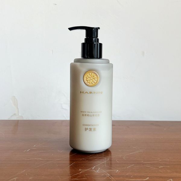 HARNN 白茶 山茶花系列｜洲際酒店｜洗髮精 沐浴乳 潤髮乳 身體乳｜300ml｜嗨寶洗浴用品