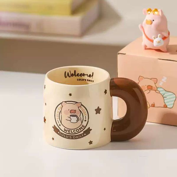 【嗨寶貓溫暖雜物】LULU豬 LULU 豬 可愛陶瓷馬克杯 居家好物 廚房用具 生活小物 馬克杯 情侶杯子 贈禮首選