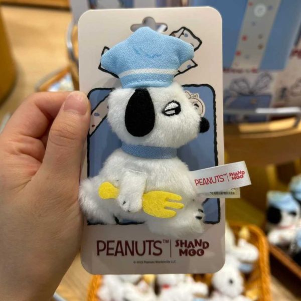 PEANUTS OLAF 奧拉夫 慶祝日 小狗胸針｜山莫｜毛絨 胸針 公仔 掛件 服飾 配件 禮物 周邊｜嗨寶好選物