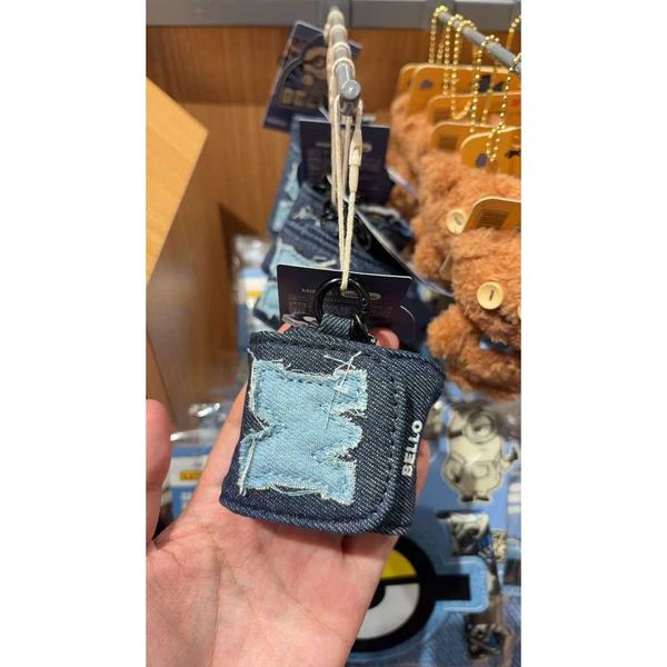 小小兵 牛仔貼布繡 零錢包 耳機包｜MINISO｜收納袋 可愛 實用 送女生 生日禮物｜嗨寶好選物