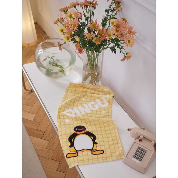 Pingu 企鵝家族 黃色格紋 浴巾｜富山商店｜Pingu 大王 全棉 毛巾 可愛 印花 居家 實用 禮物｜嗨寶好選物