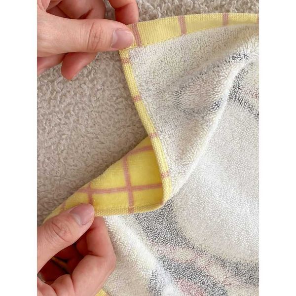 Pingu 企鵝家族 黃色格紋 浴巾｜富山商店｜Pingu 大王 全棉 毛巾 可愛 印花 居家 實用 禮物｜嗨寶好選物