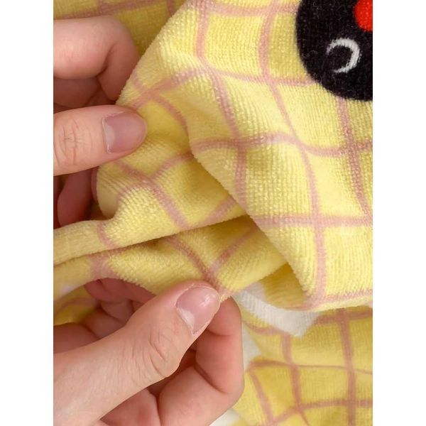 Pingu 企鵝家族 黃色格紋 浴巾｜富山商店｜Pingu 大王 全棉 毛巾 可愛 印花 居家 實用 禮物｜嗨寶好選物