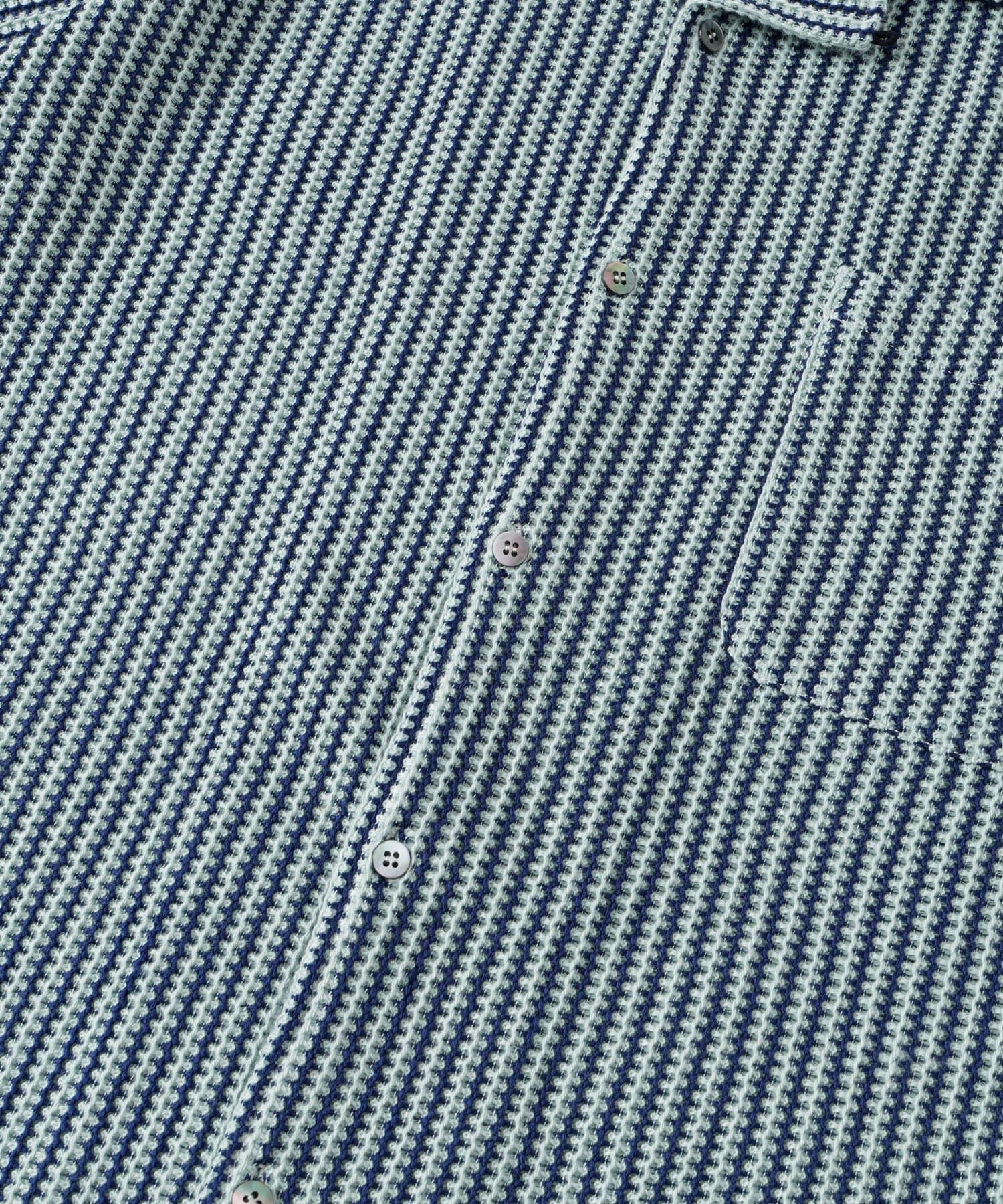686083_2858053_15