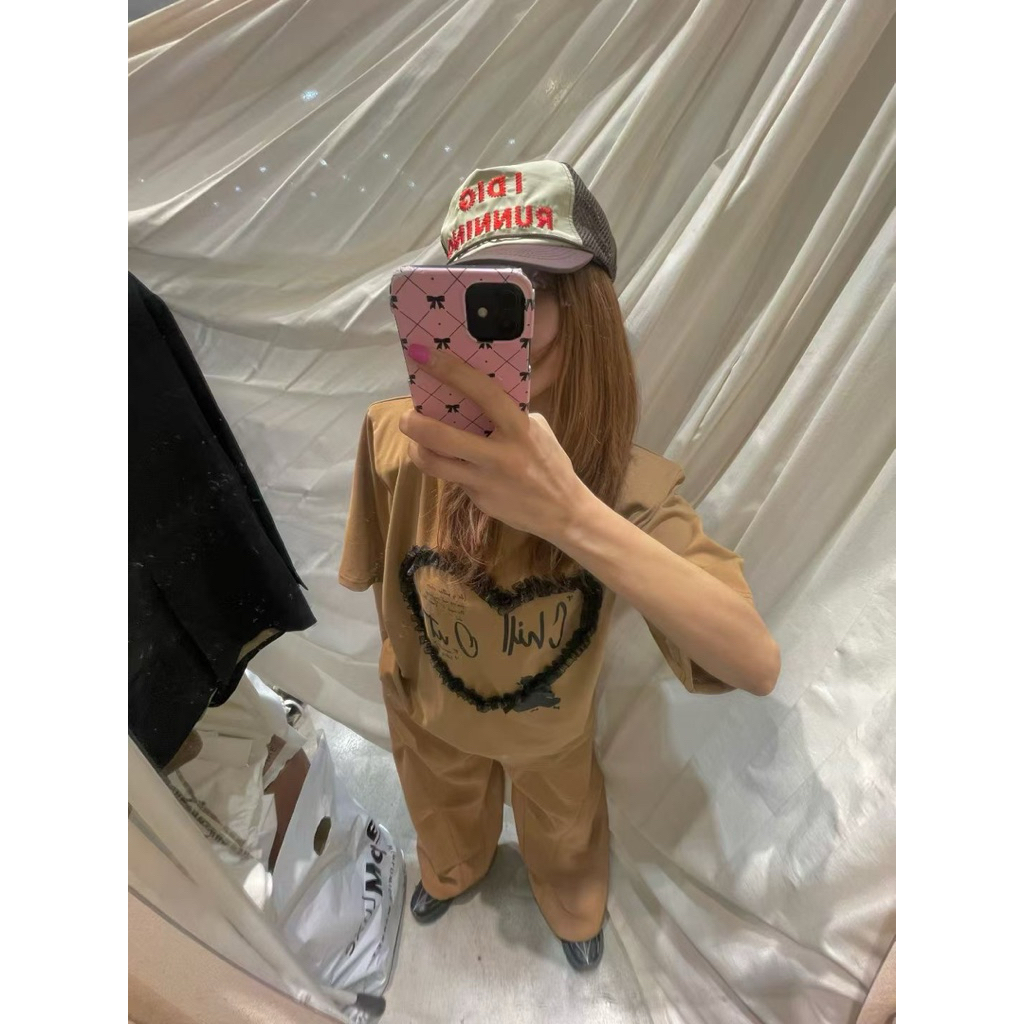 tw-11134207-81zti-mel1m074g5j9da