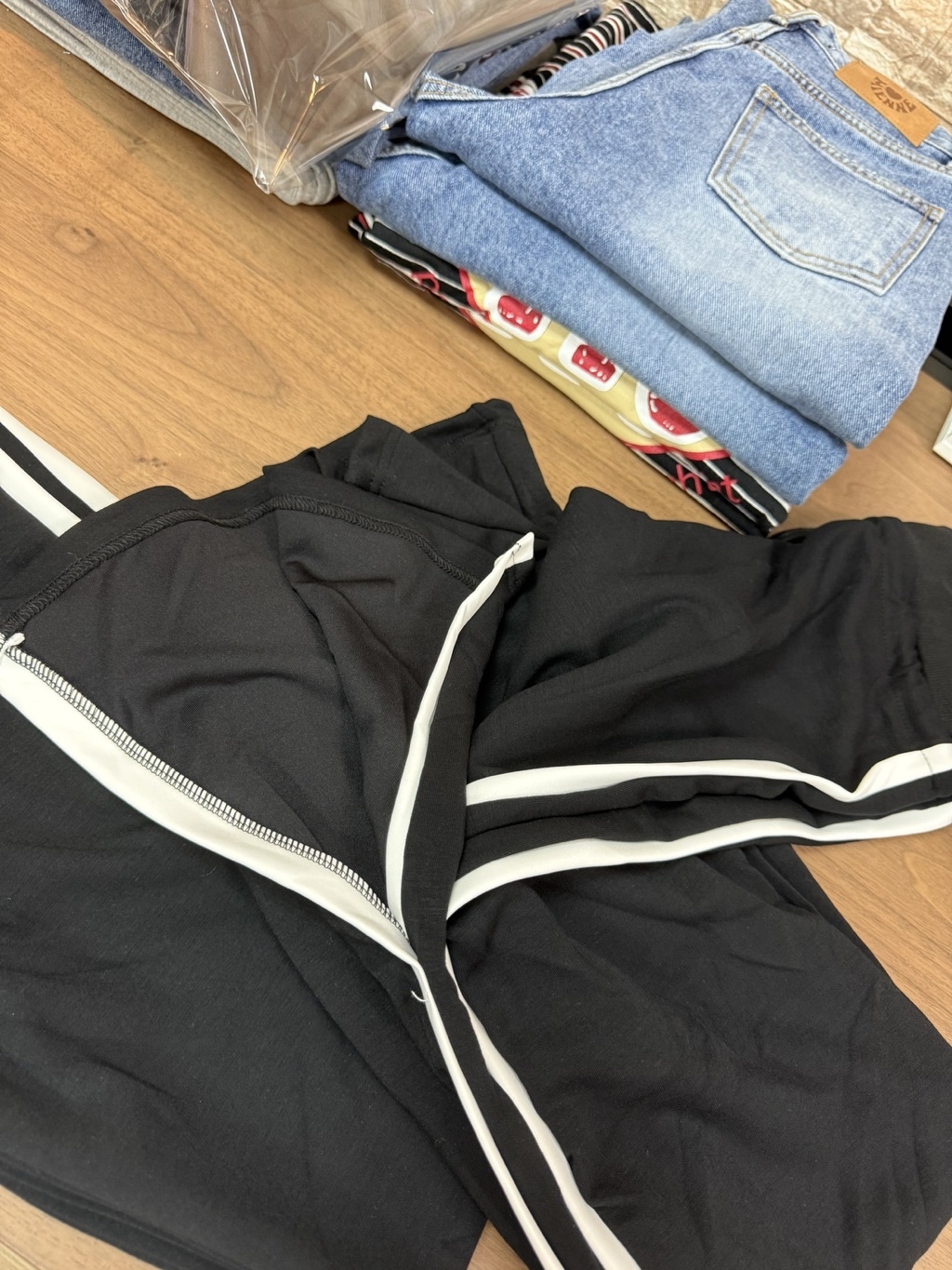 tw-11134208-81ztk-mf6bx6cum9l846