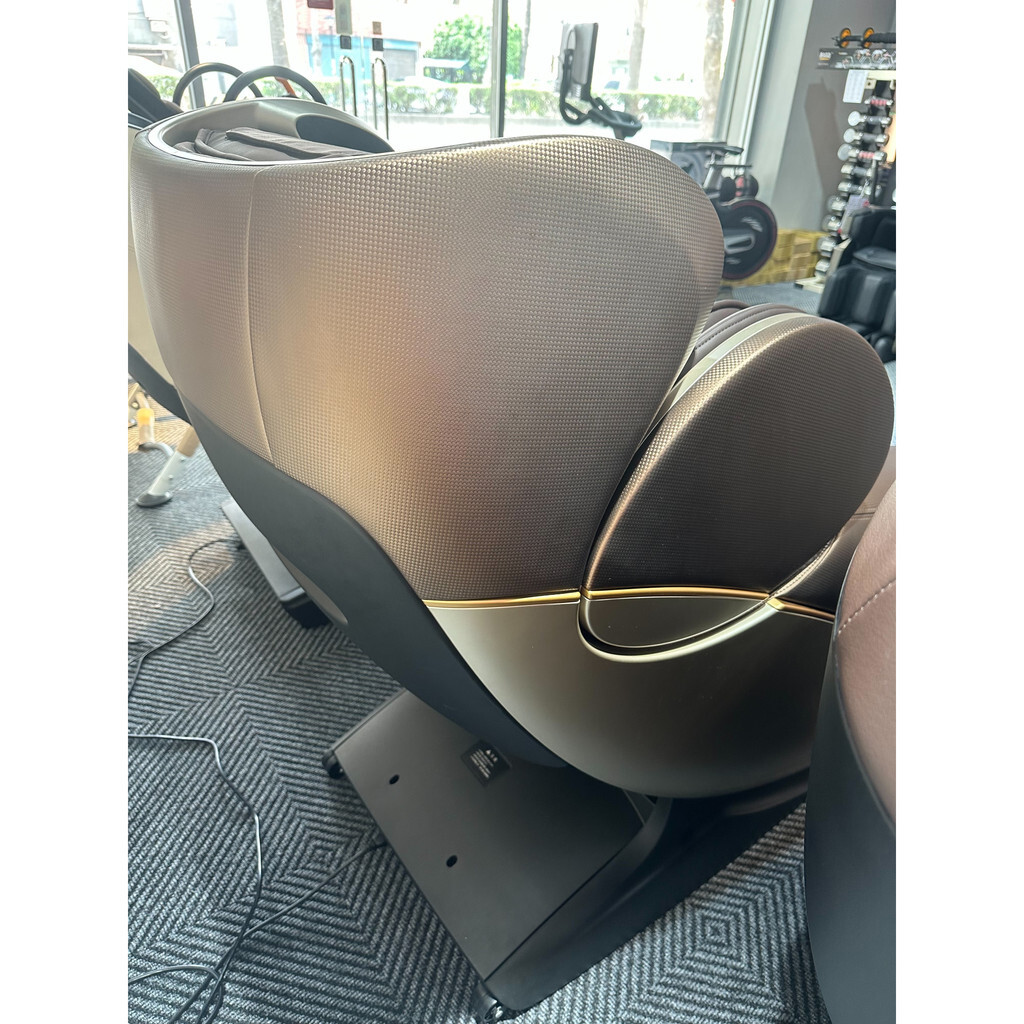 tw-11134207-7qul5-lh30xojm8sa40b