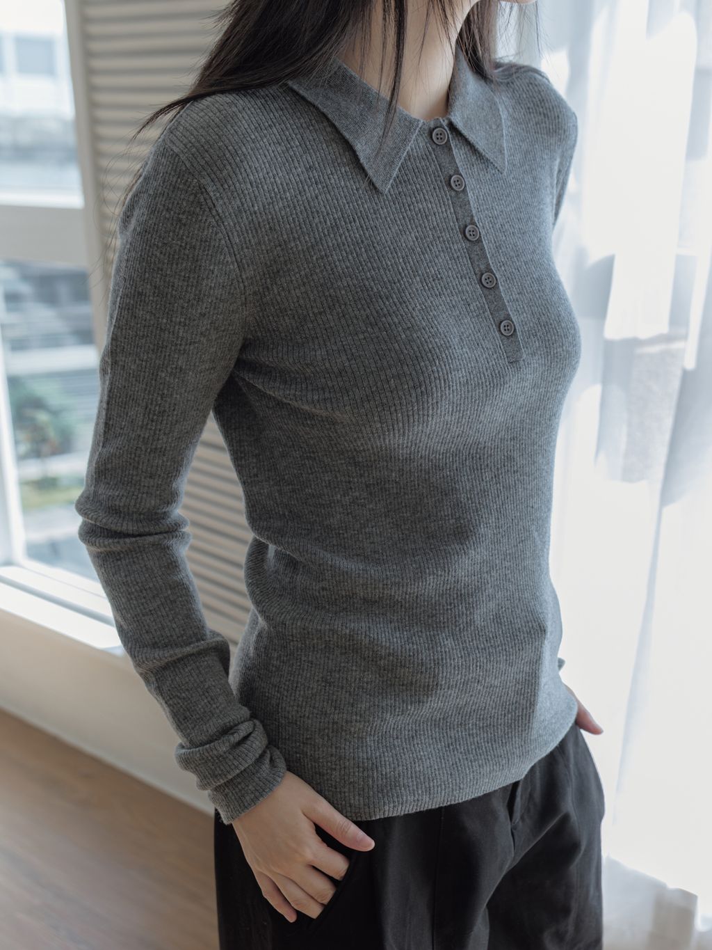 灰針織衫｜p1