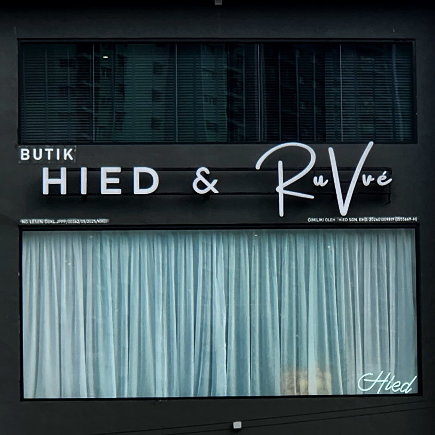 | HIED & RuVvé