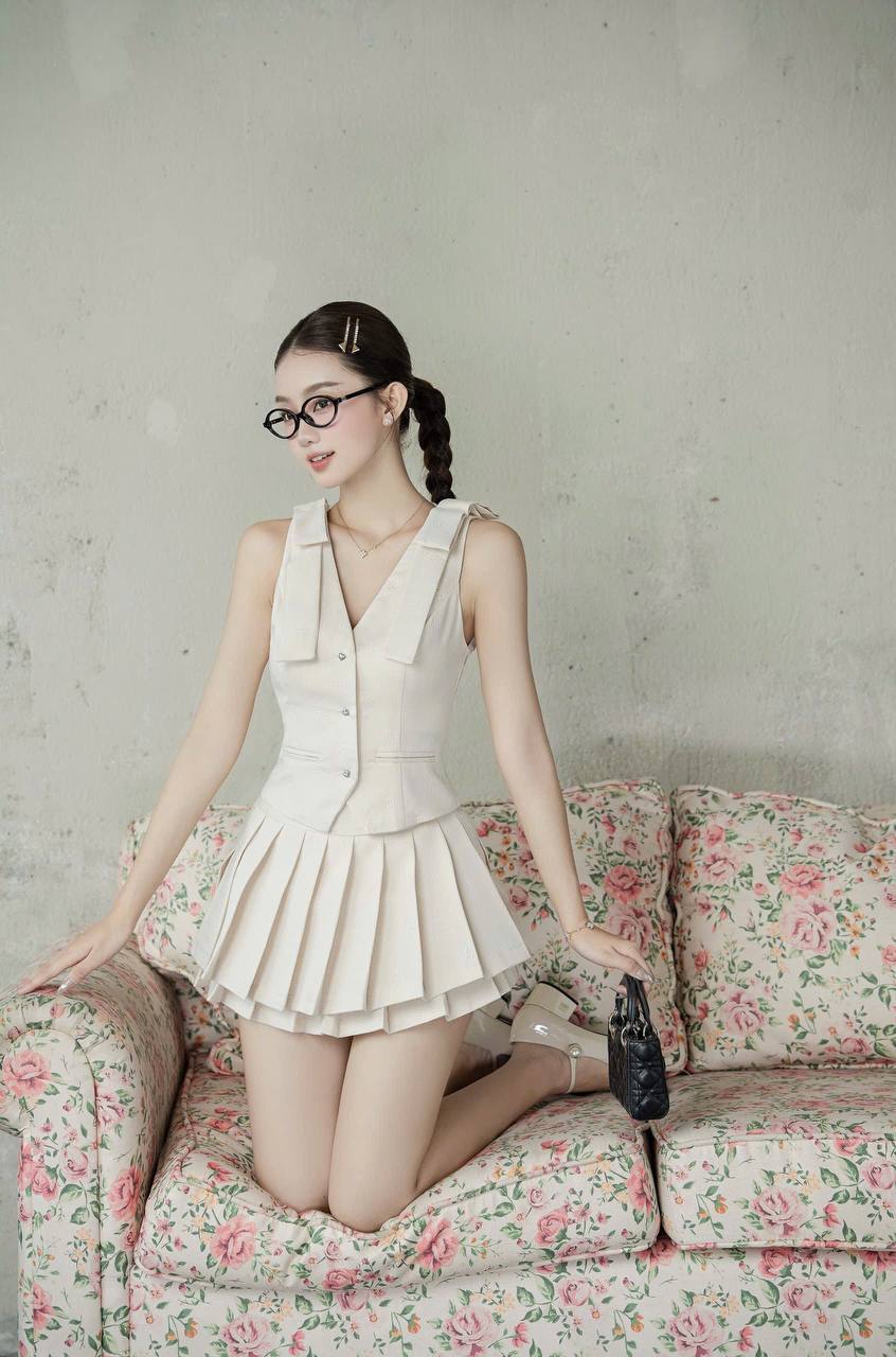 photo_6152071512698506023_y