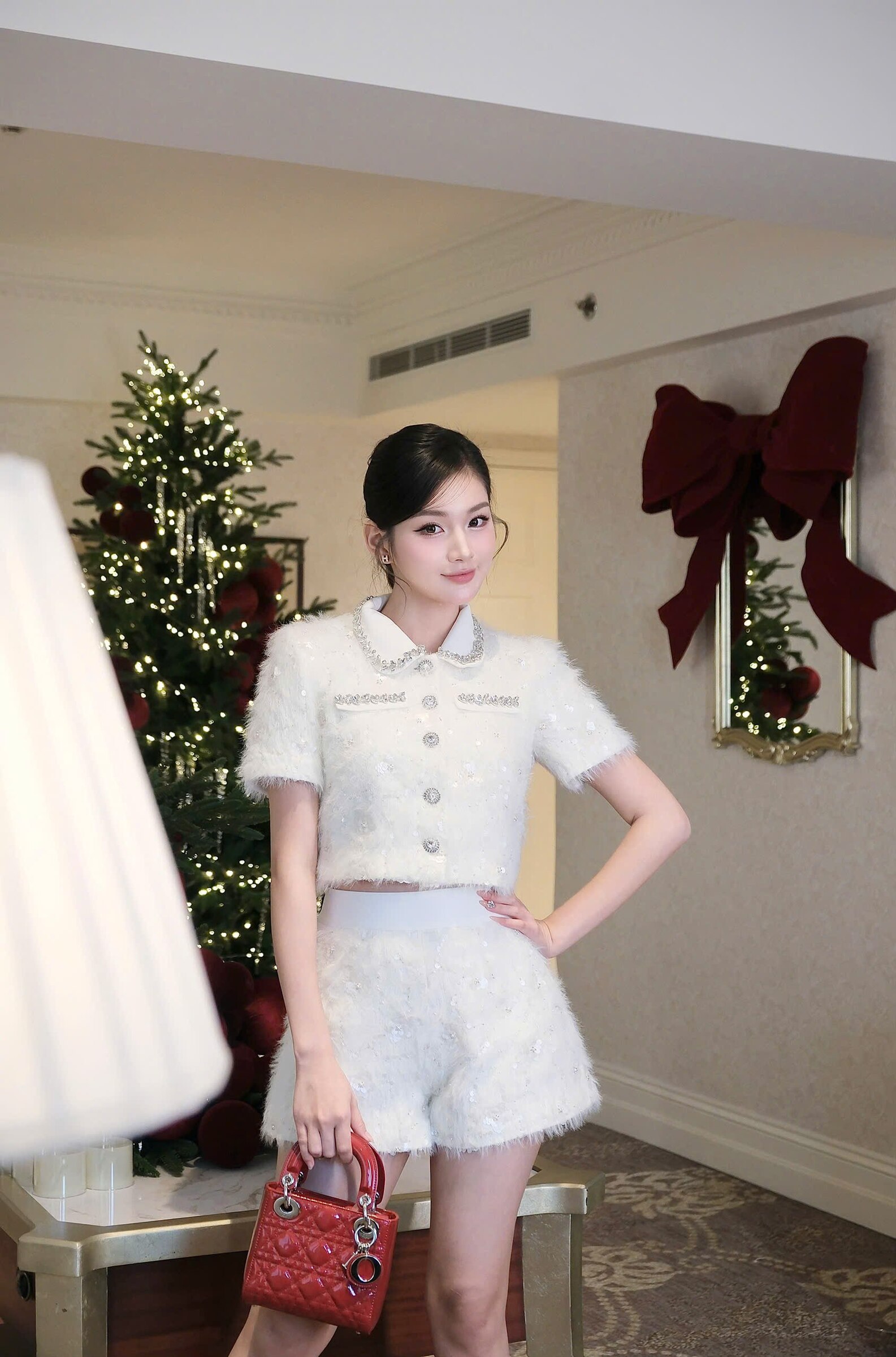 photo_6269120280731434899_w