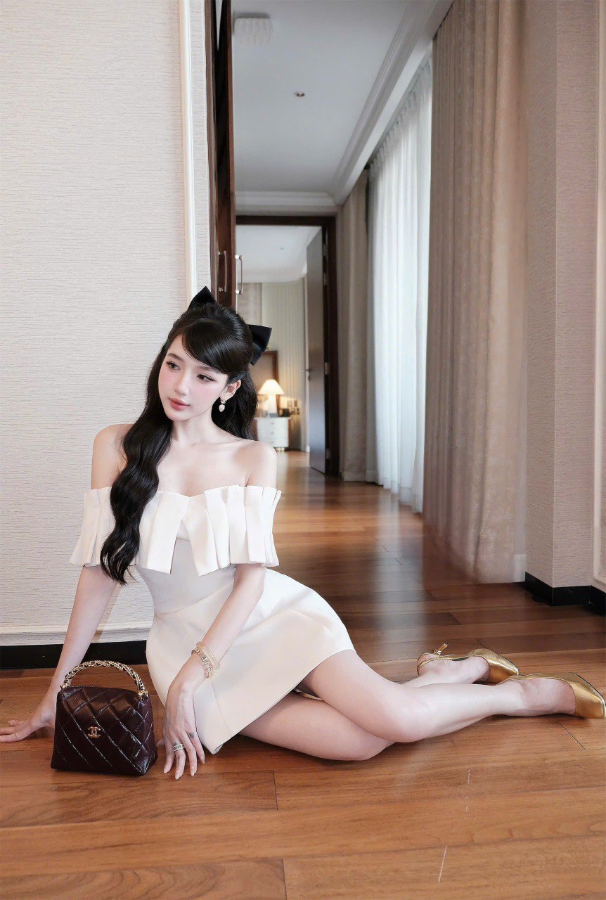 photo_6226280168092191872_y