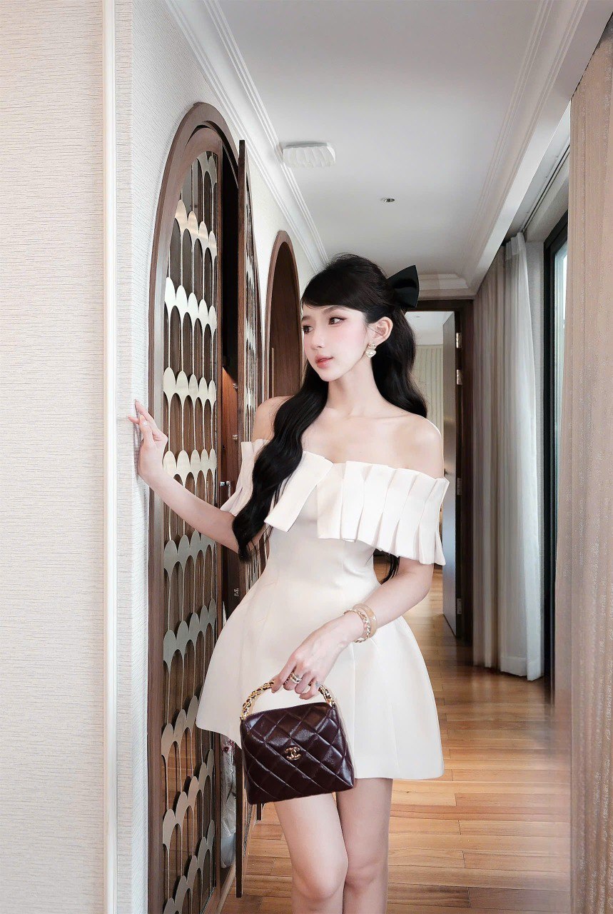 photo_6226280168092191876_y