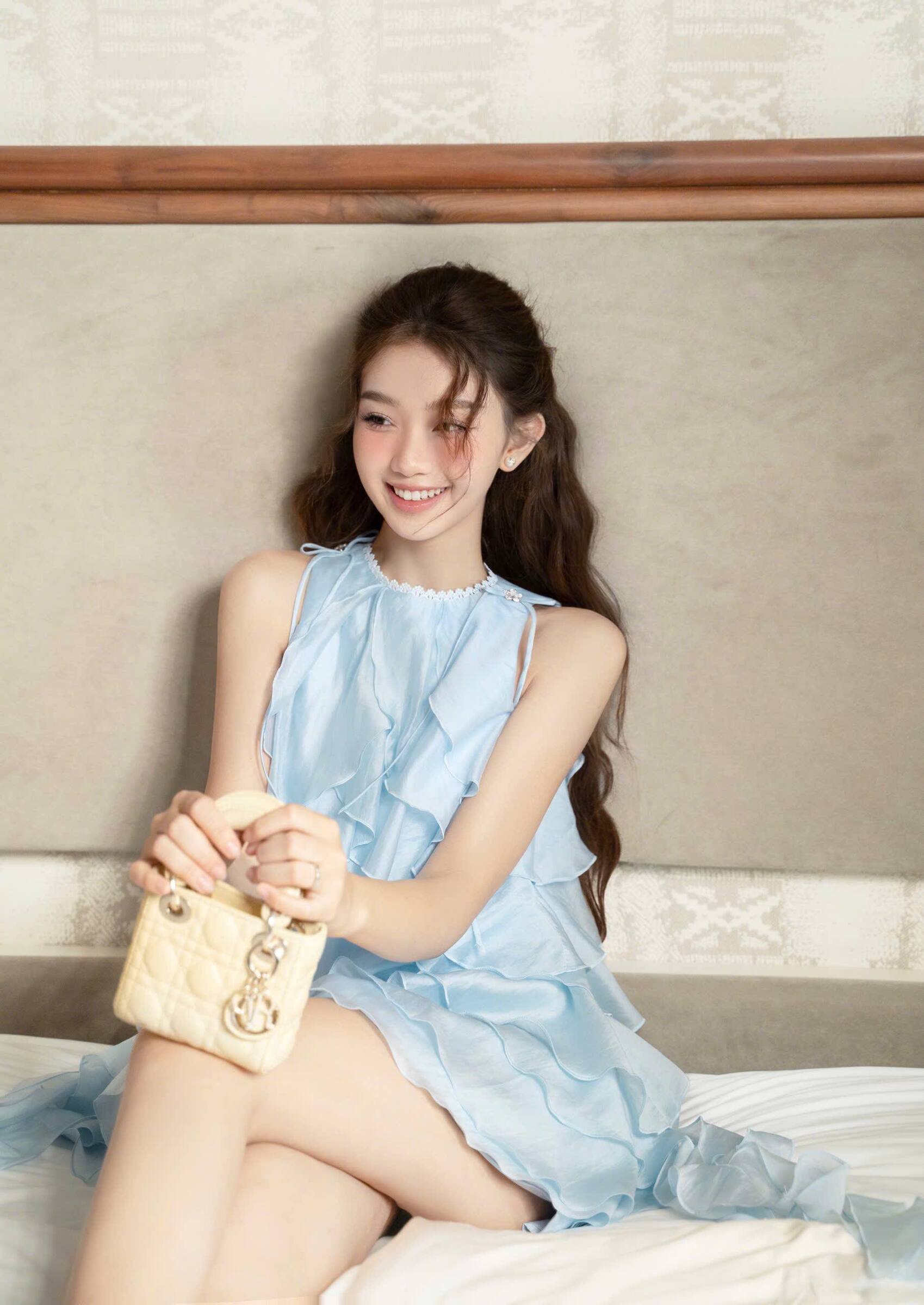 photo_6172721019676724300_w