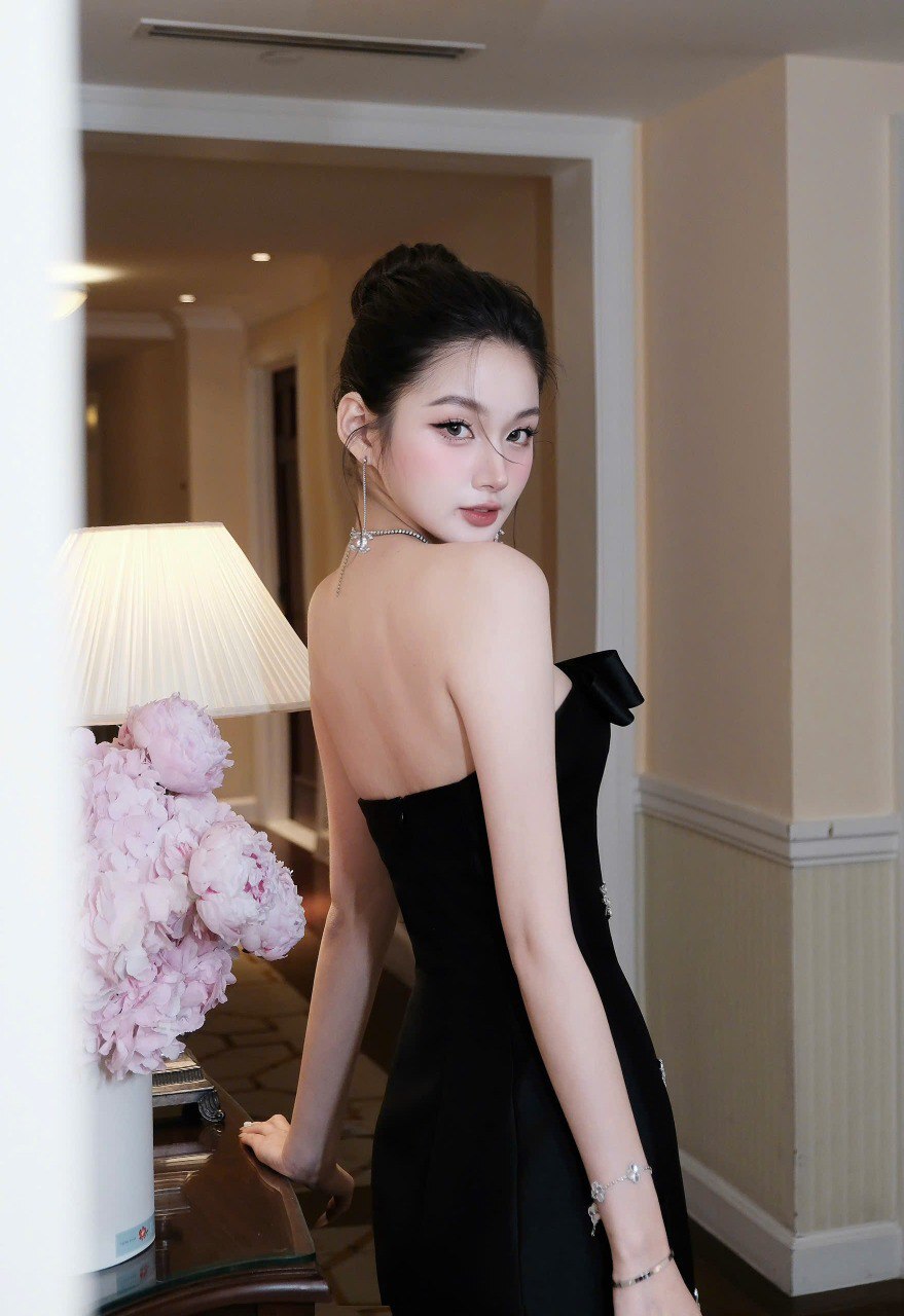 photo_6303016403149636265_y