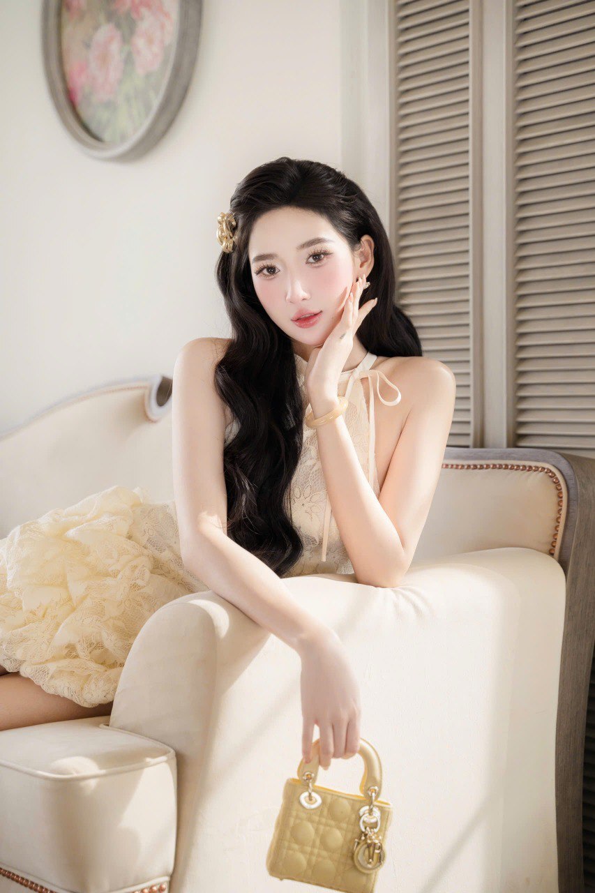 photo_6332612022058991582_y