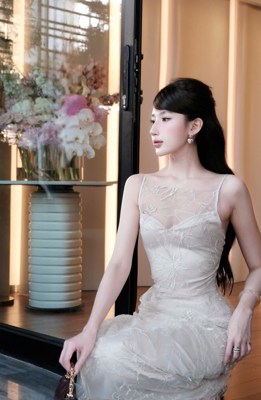 photo_6309716083979962910_y