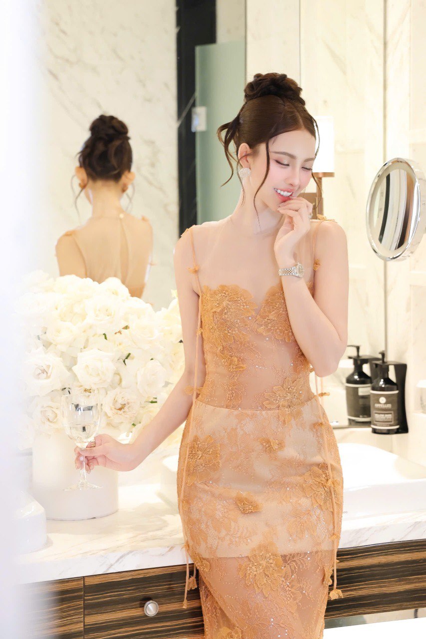 photo_6289298513833168062_y