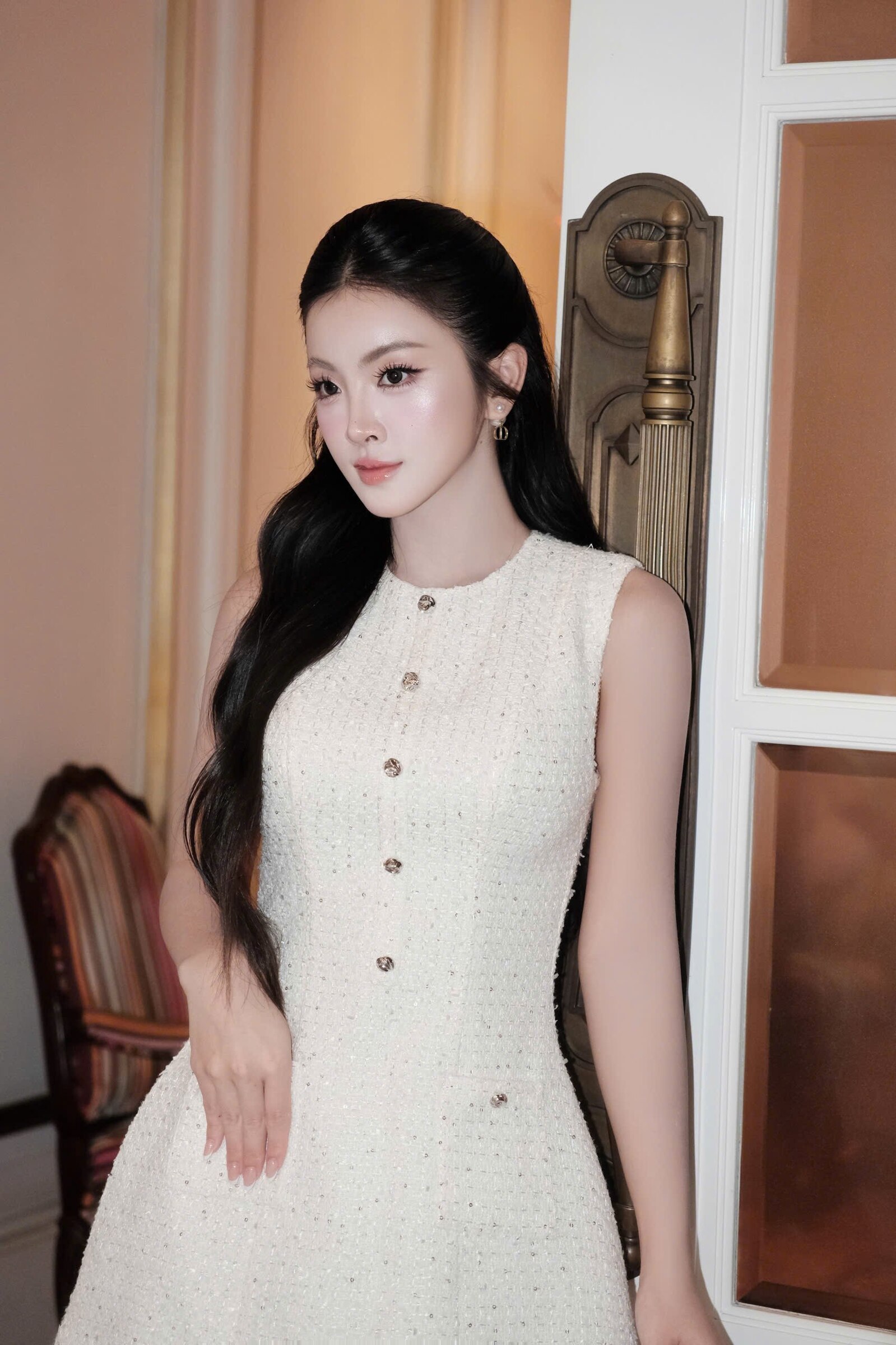 photo_6102676073083505998_w