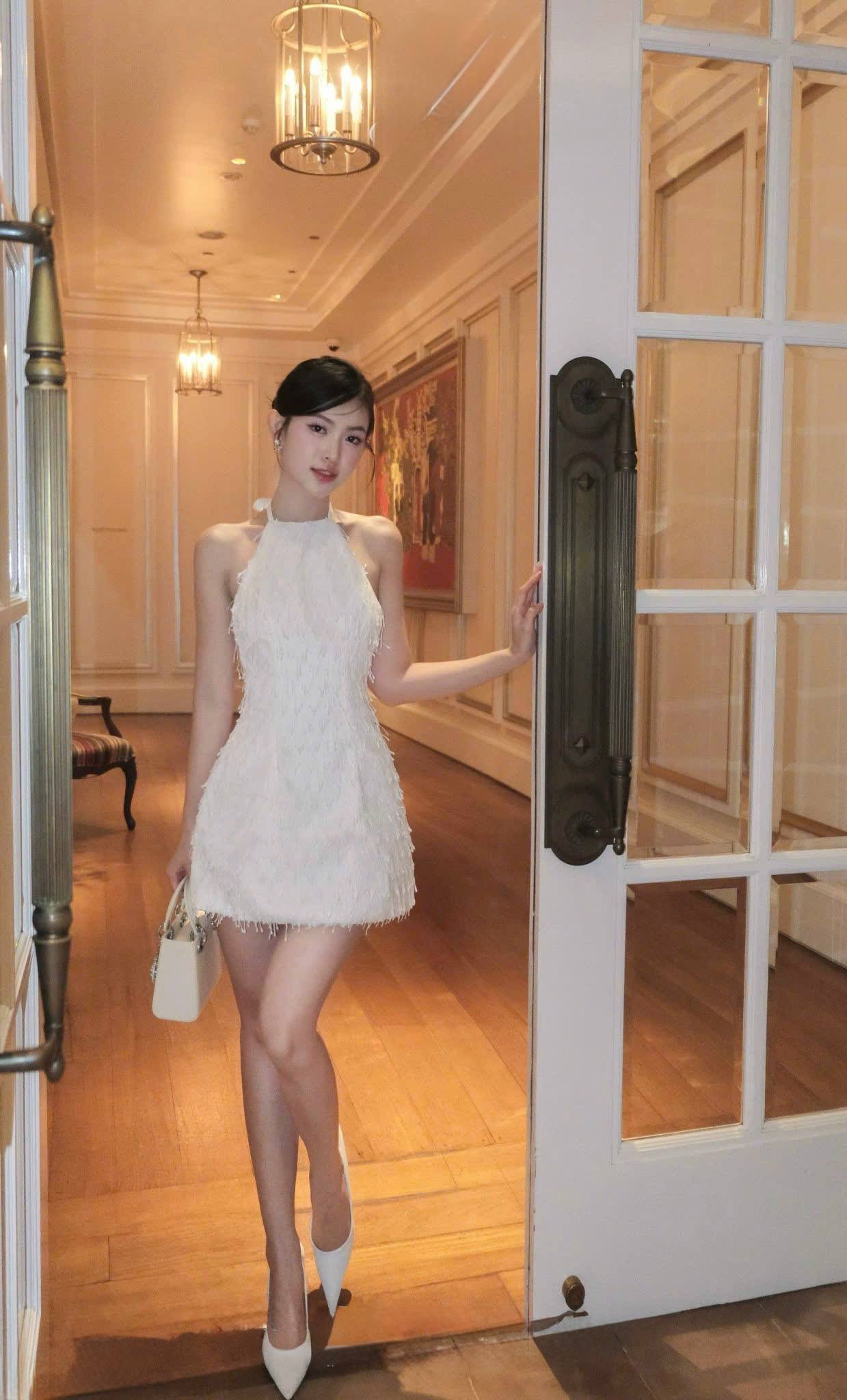 photo_6176986785490079672_w