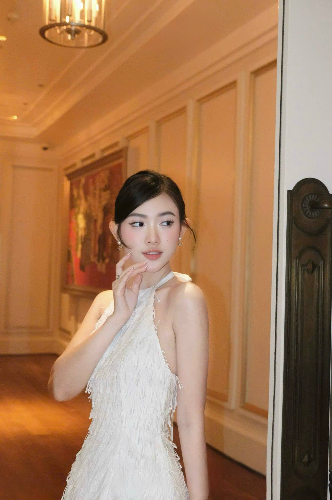 photo_6176986785490079671_w