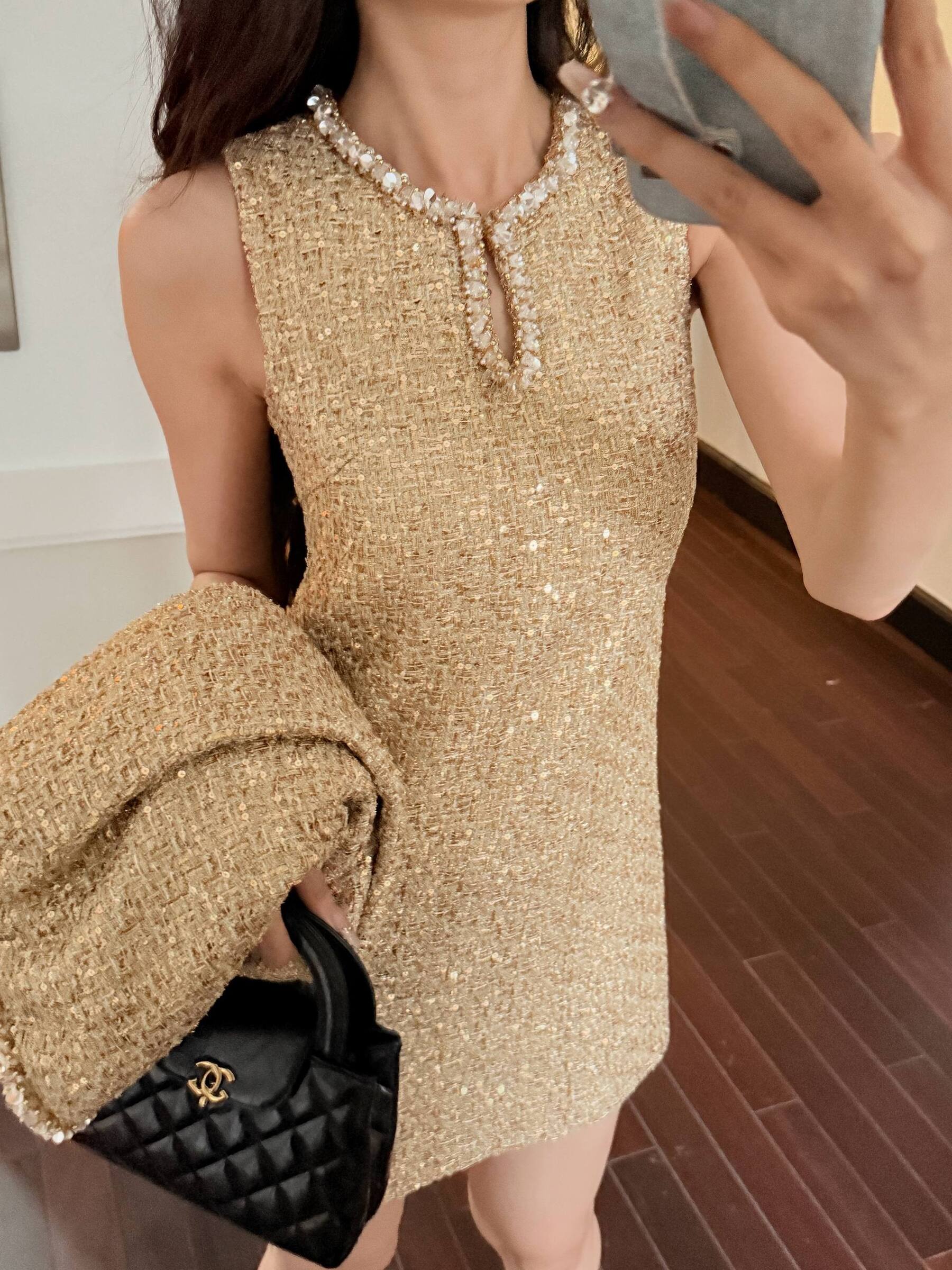 photo_6176986785490079656_w