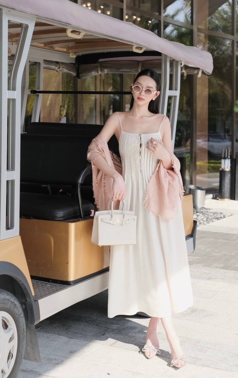 photo_6183716050055138487_y