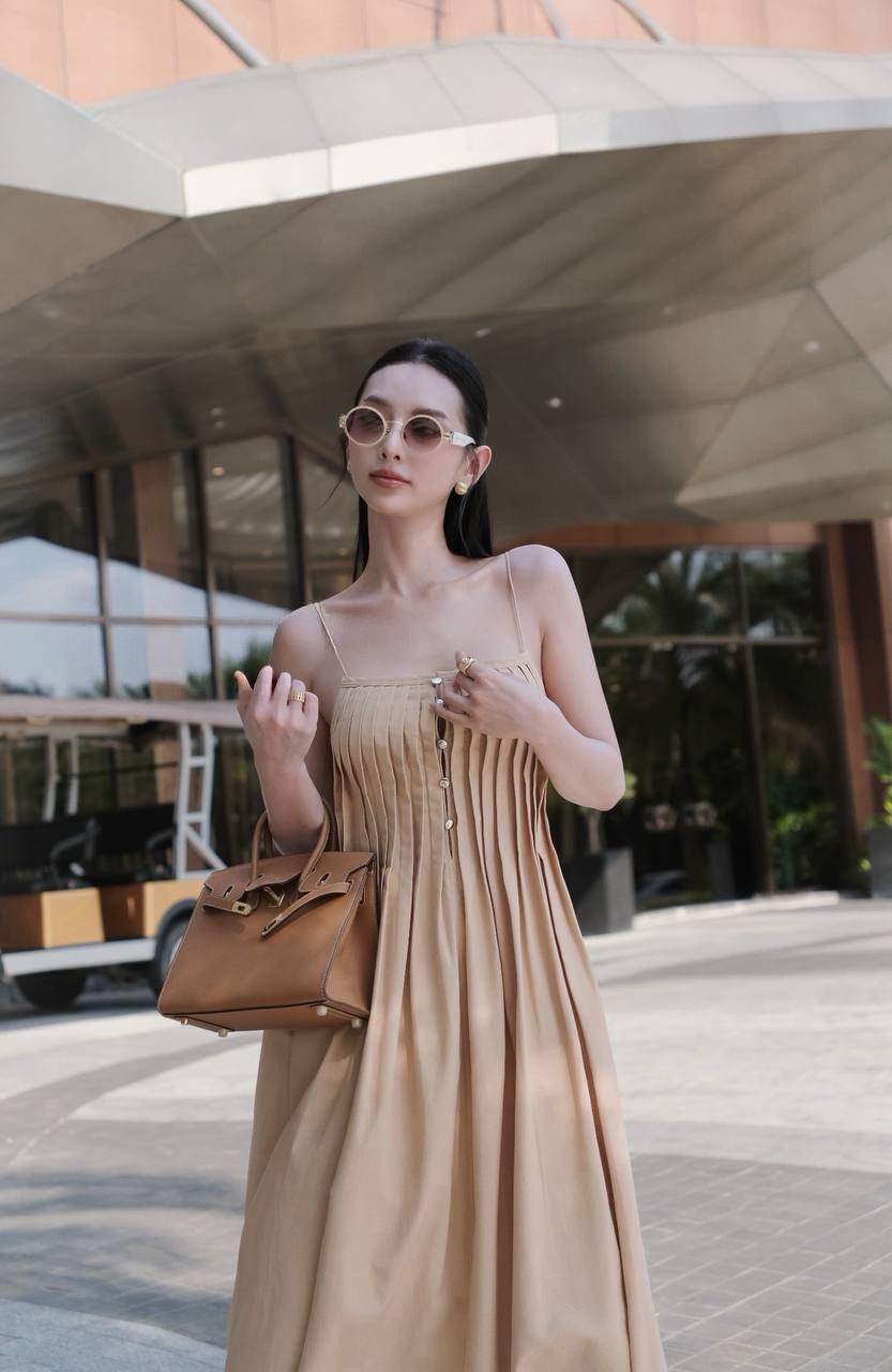 photo_6183716050055138491_y