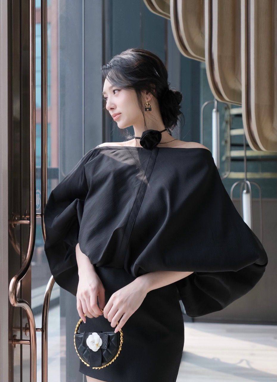 photo_6199479666658184494_y