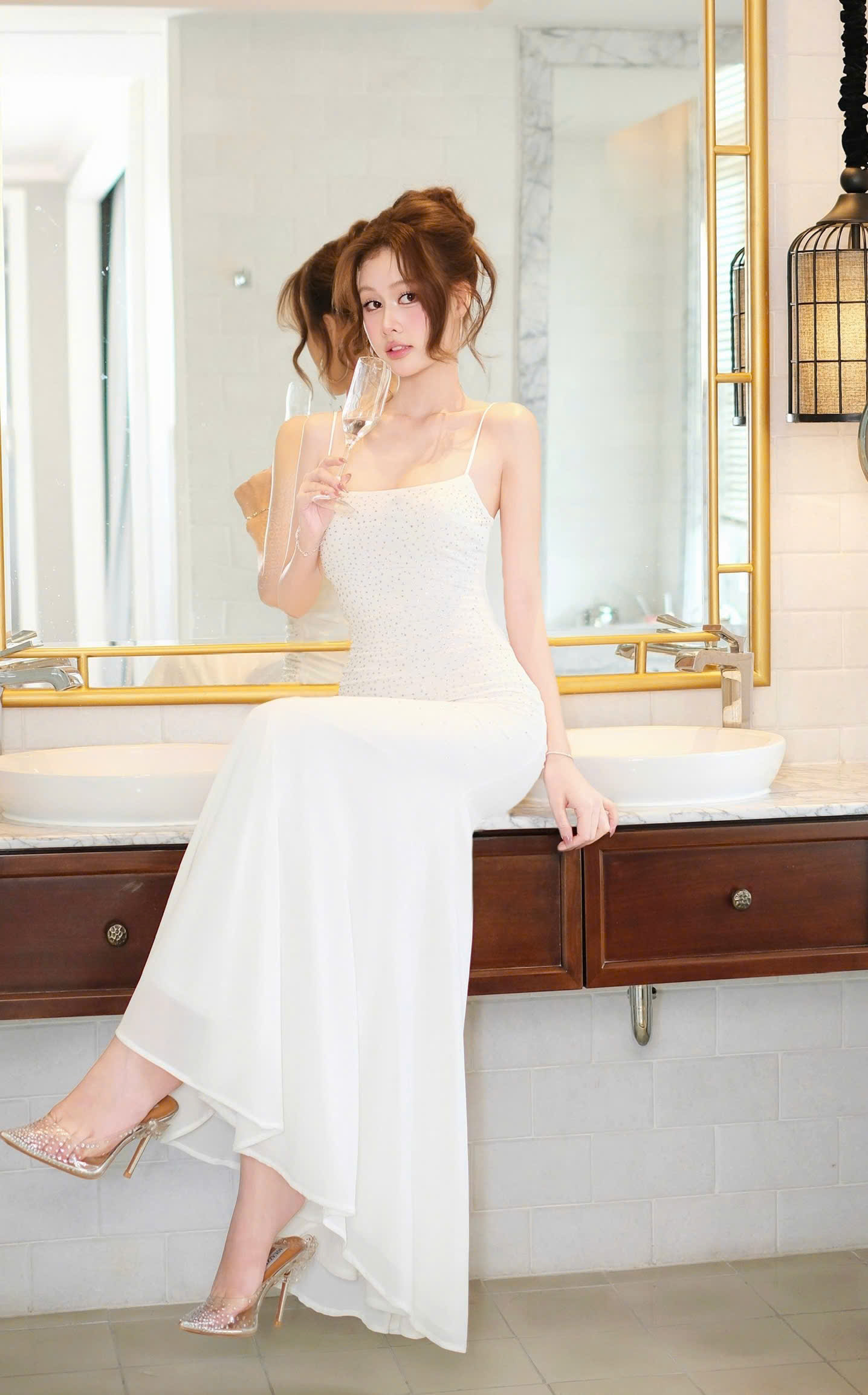 z7340014386890_96fd63c001e327123018d22b38ef857d