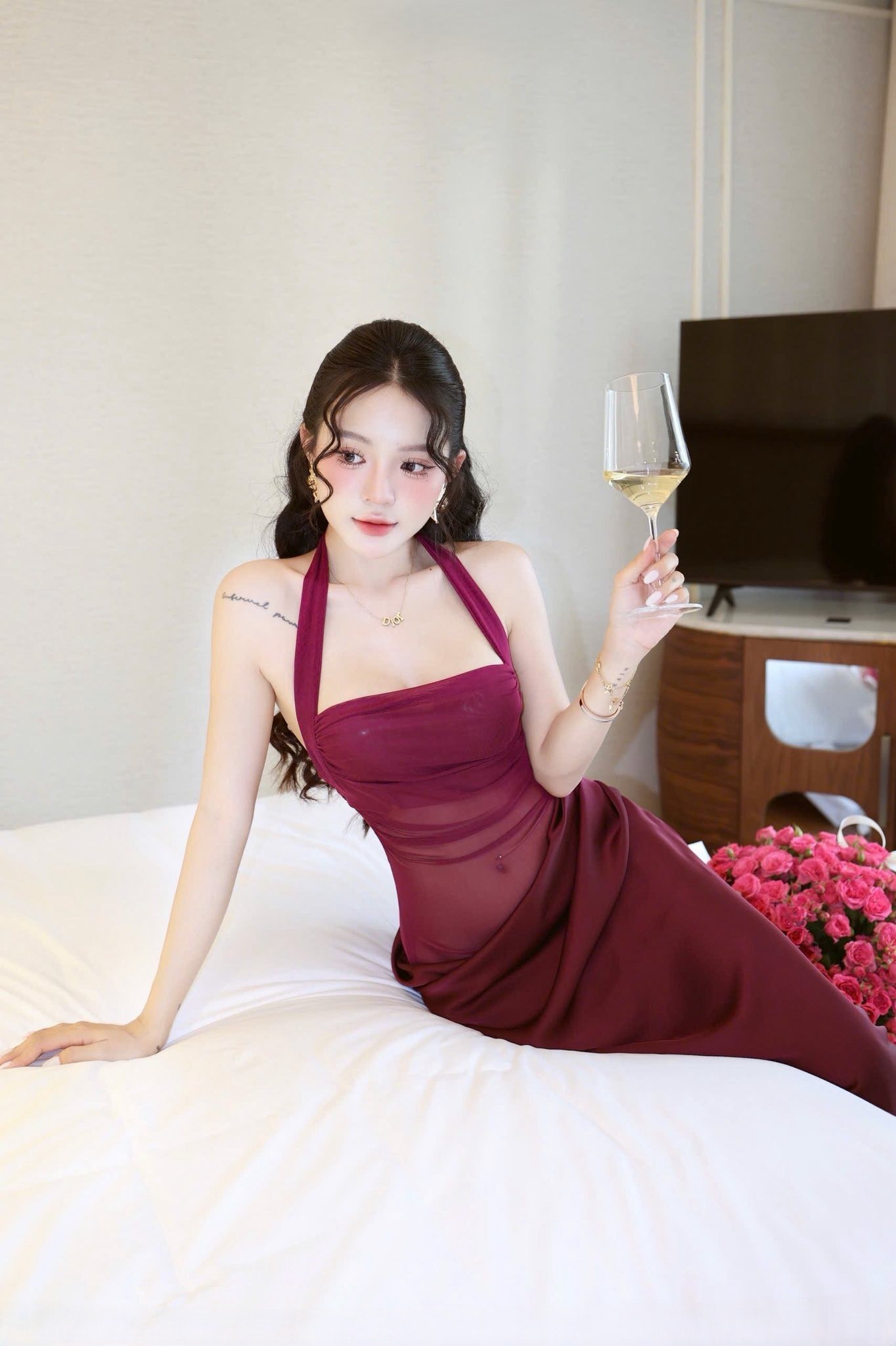 photo_6276315209949450053_w