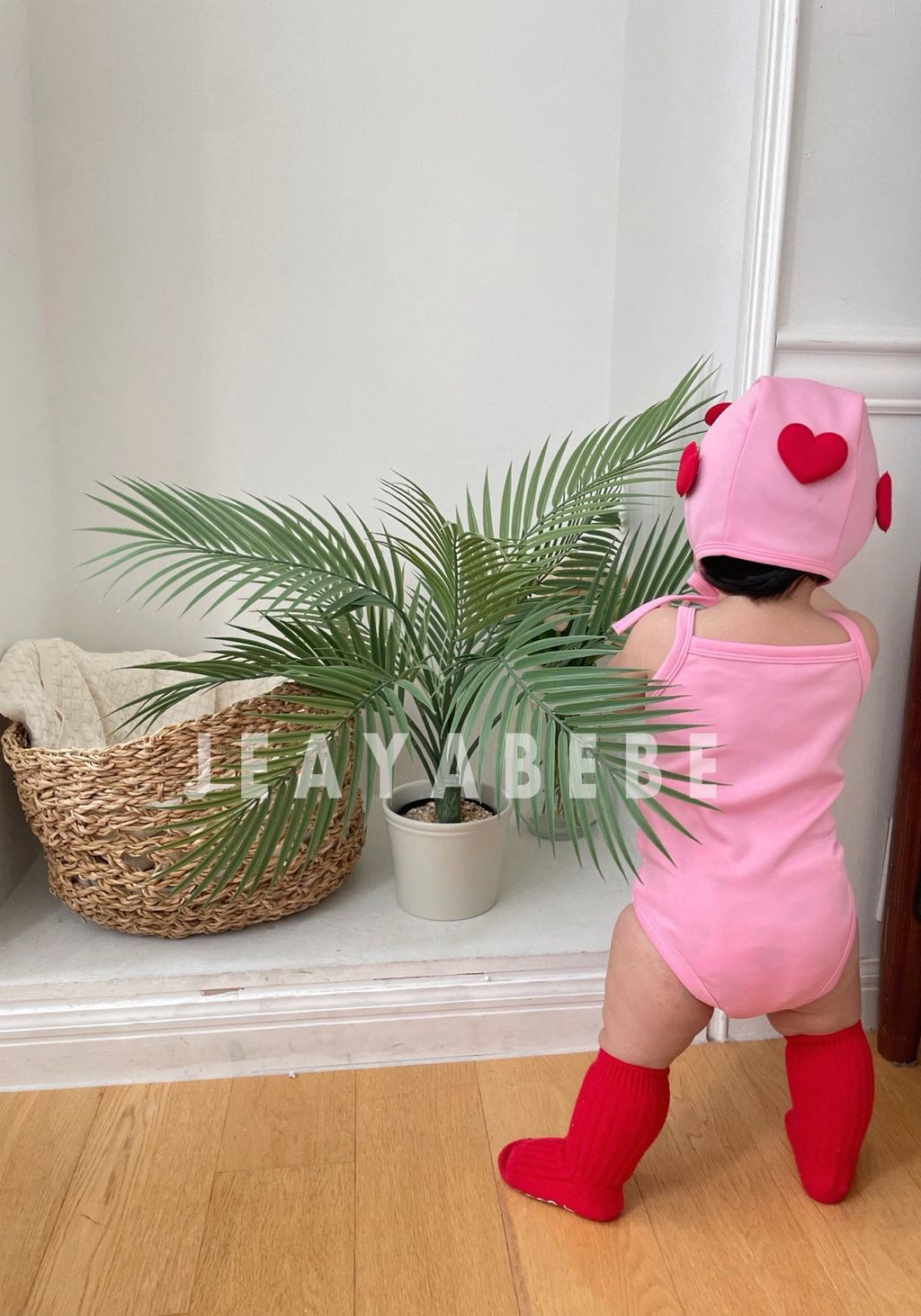 81b4e3e8972f3f3df35f1697d31cb516