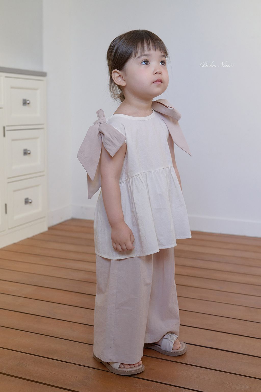 2_로엔리본블라우스_모델사진7