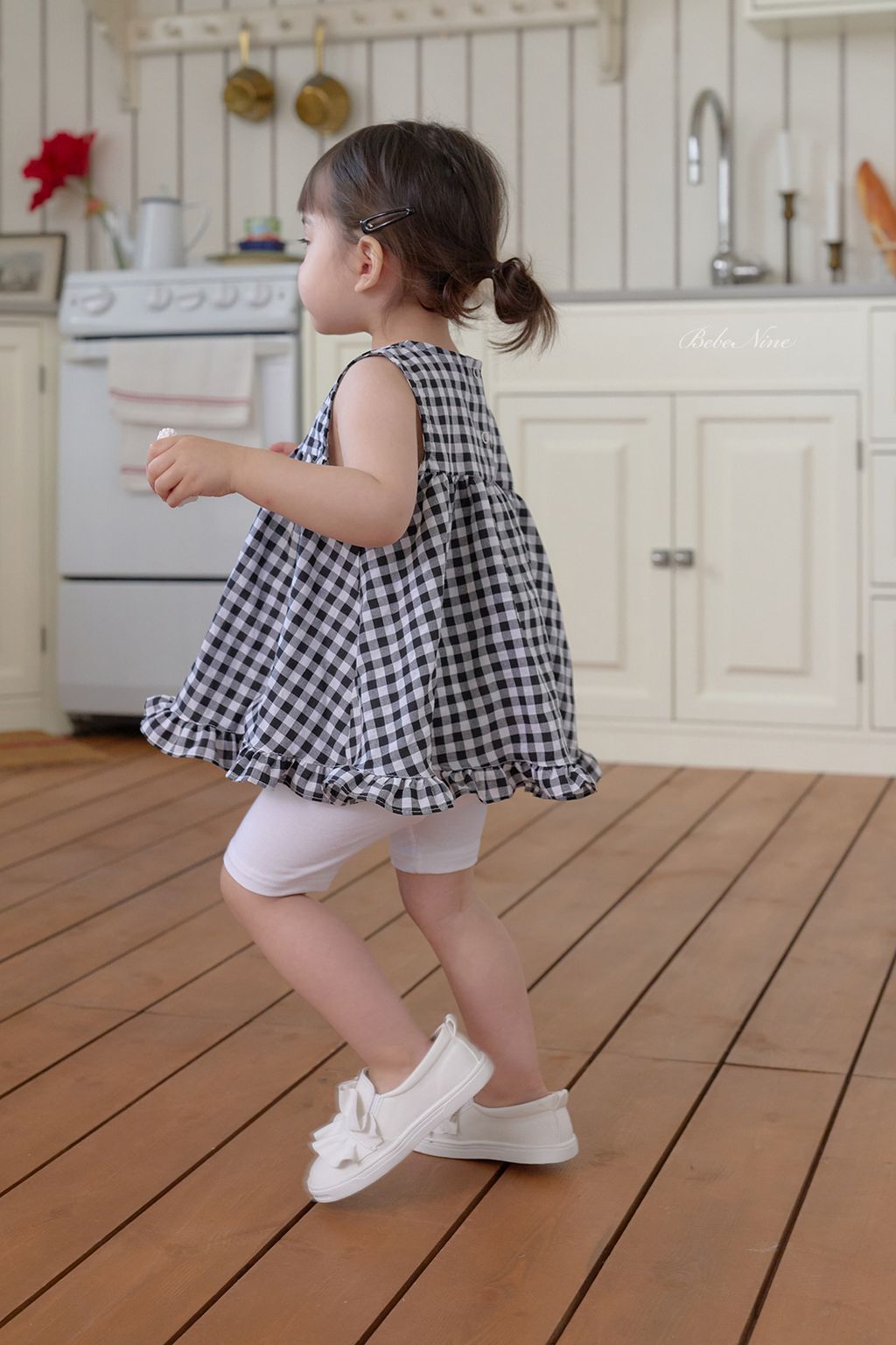 2_체크프릴블라우스_모델사진7