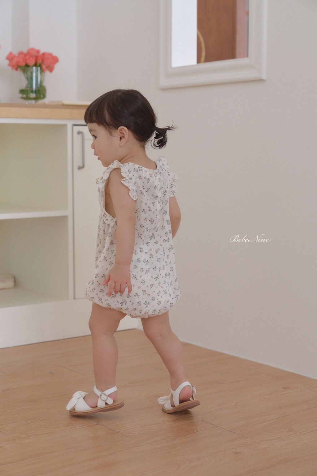 2_러플리본슈트_모델사진8