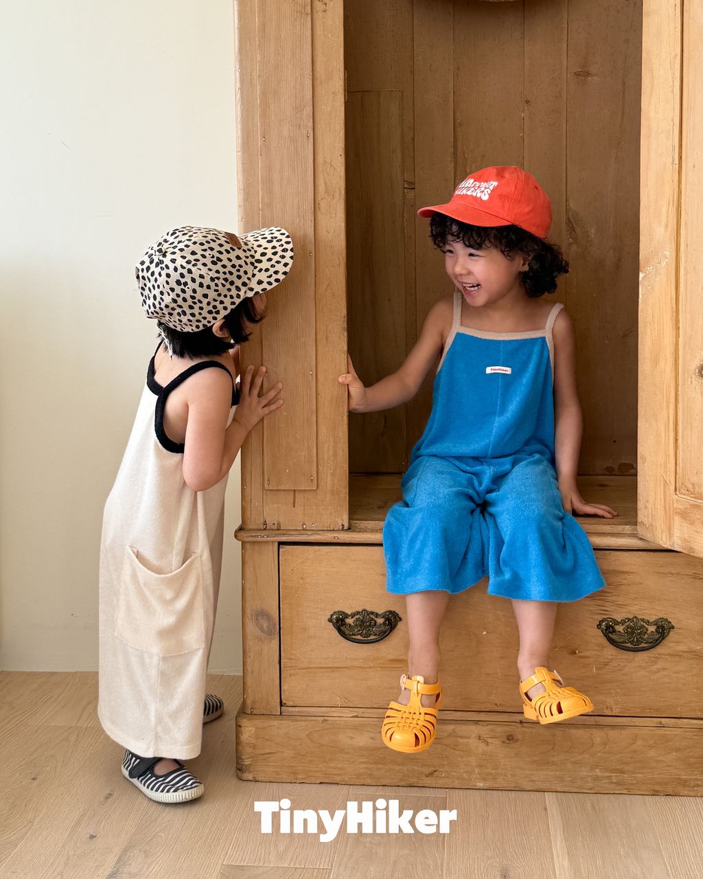 1 (17)